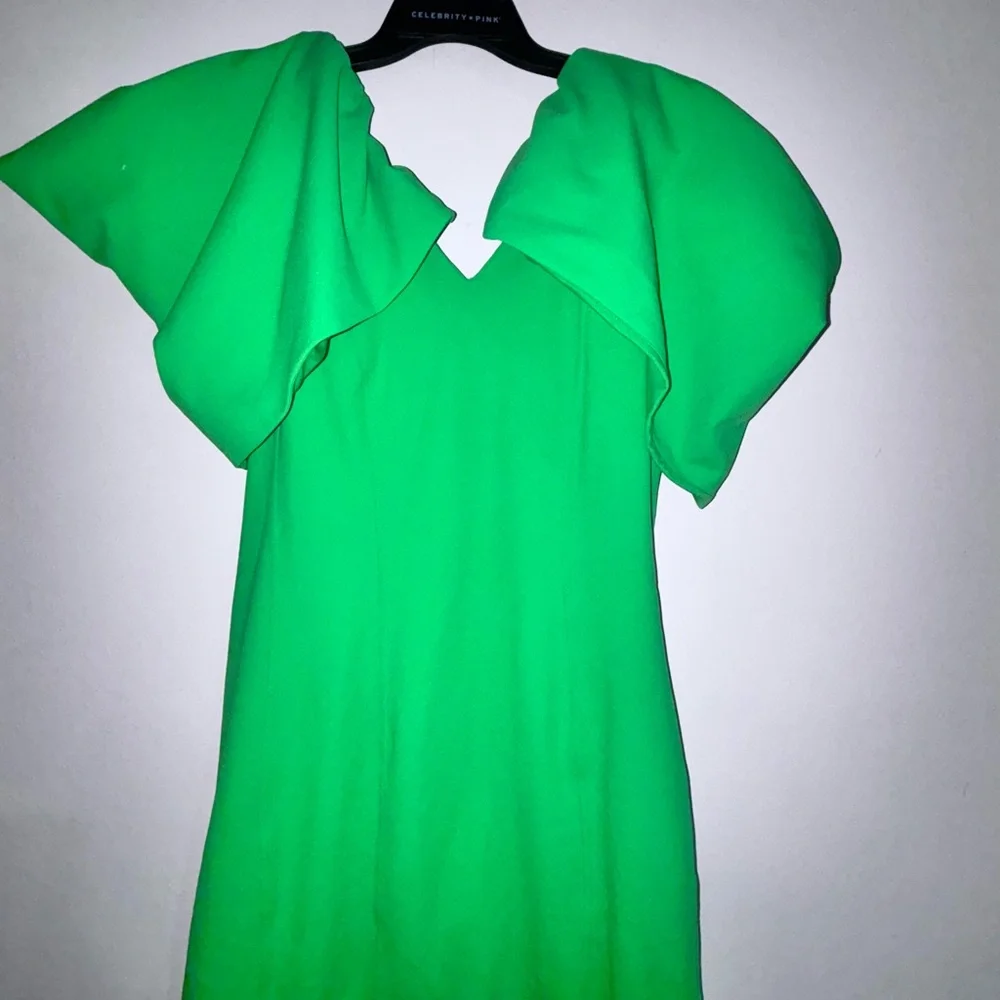 H&M Vibrant Green Asymmetrical Dress - Picture 3 of 9